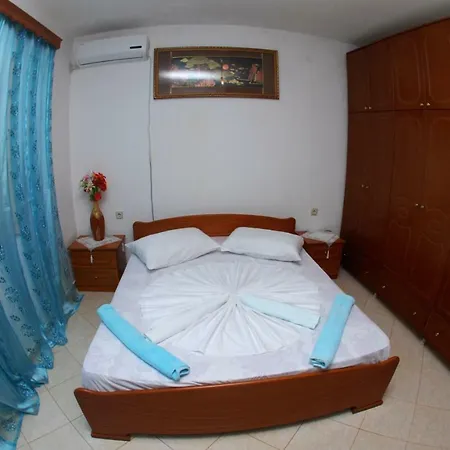 Vila Ronaldo كساميل